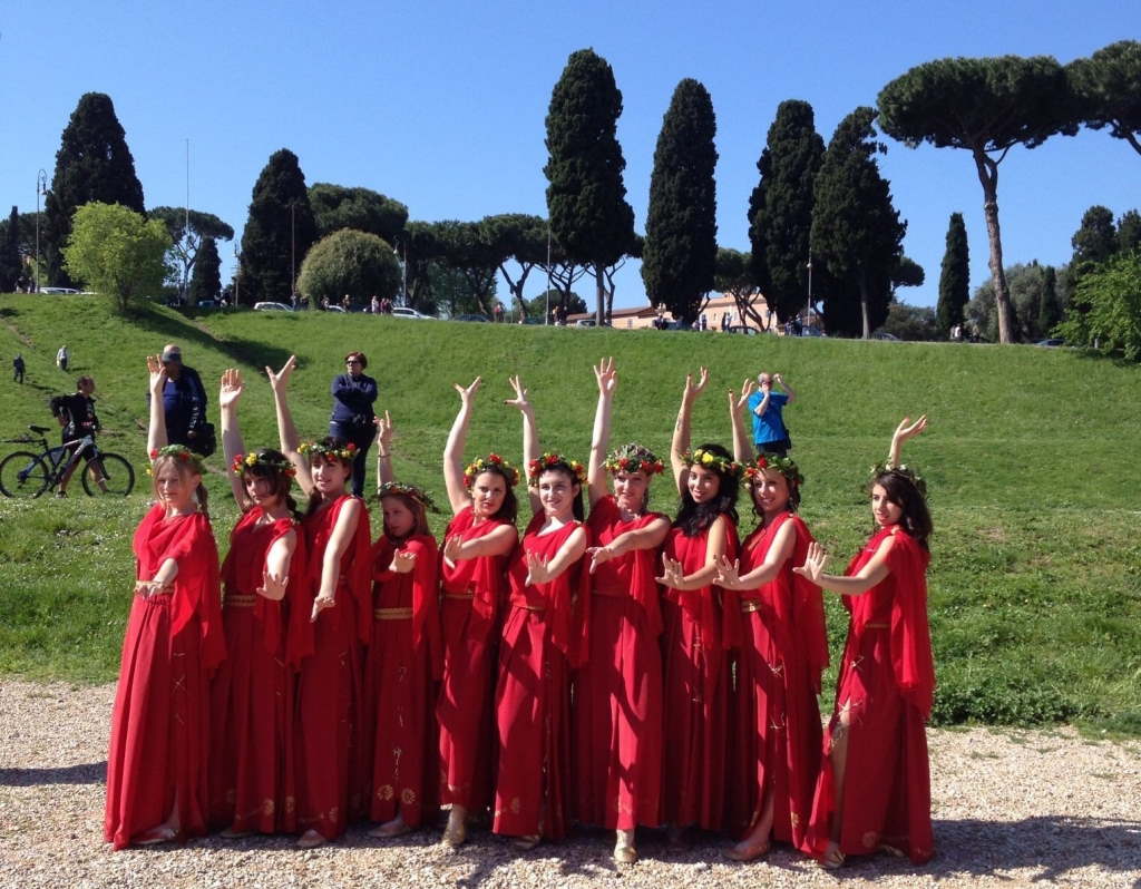 Vestali al Natale di Roma