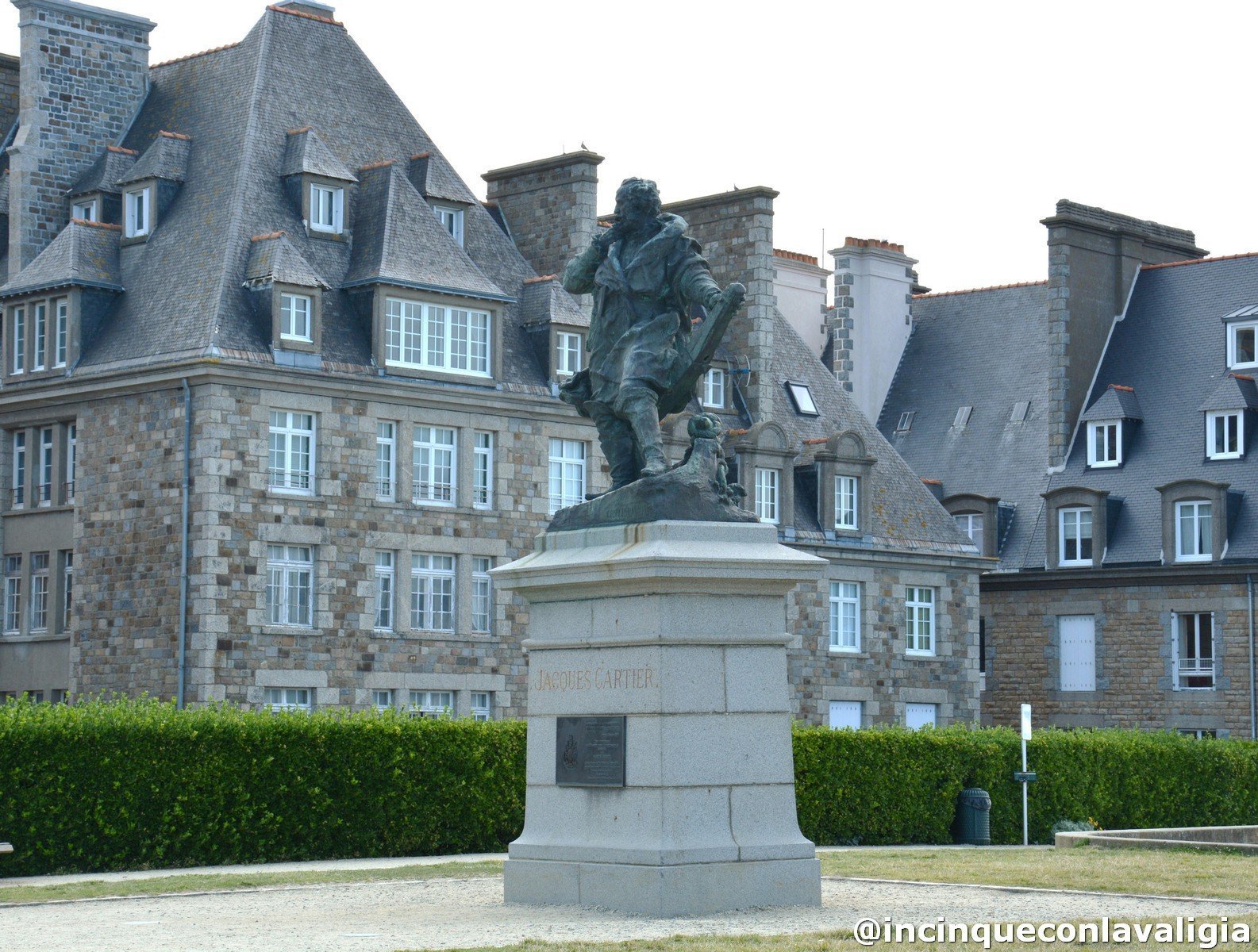 Saint-Malo la statua di Jacques Cartier Saint-Malo statua di Jacques Cartier