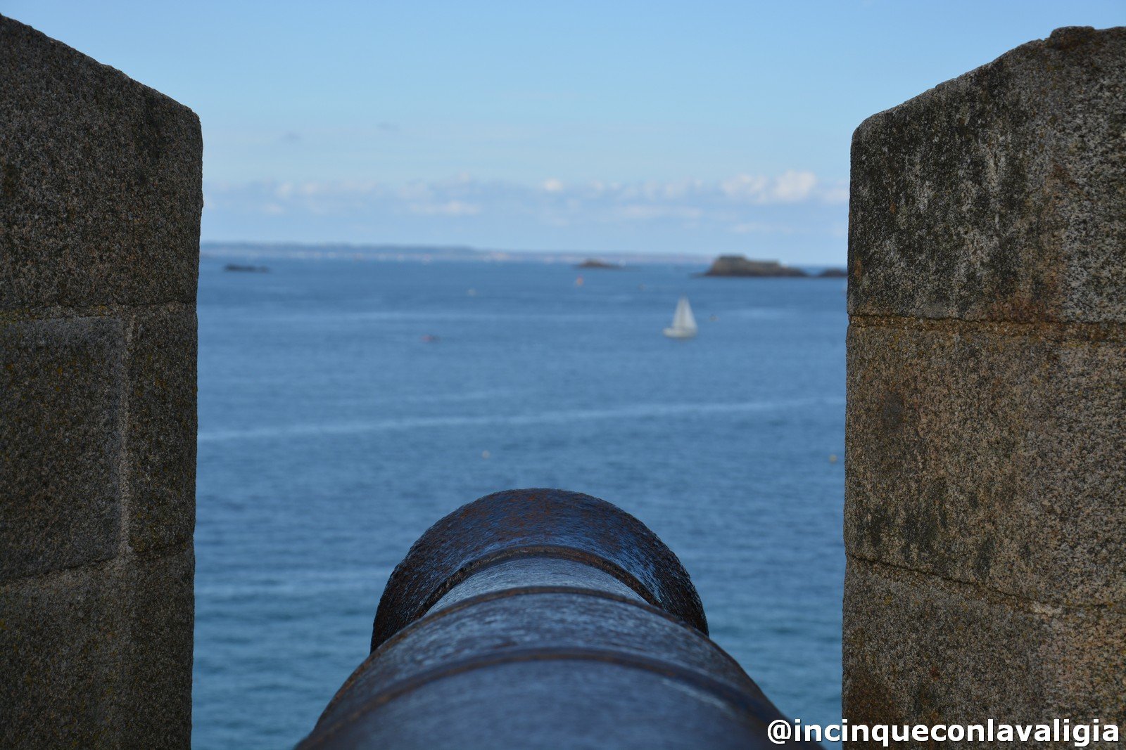 I cannoni sui bastioni di Saint-Malo I cannoni sui bastioni di Saint-Malo