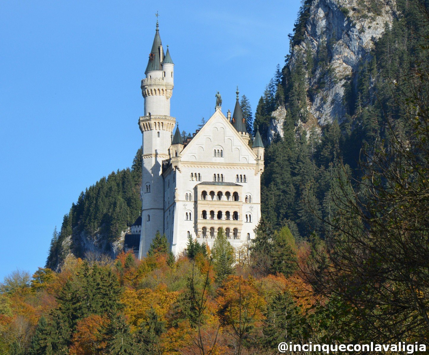 Neuschwanstein con bambini in autunno Neuschwanstein con bambini