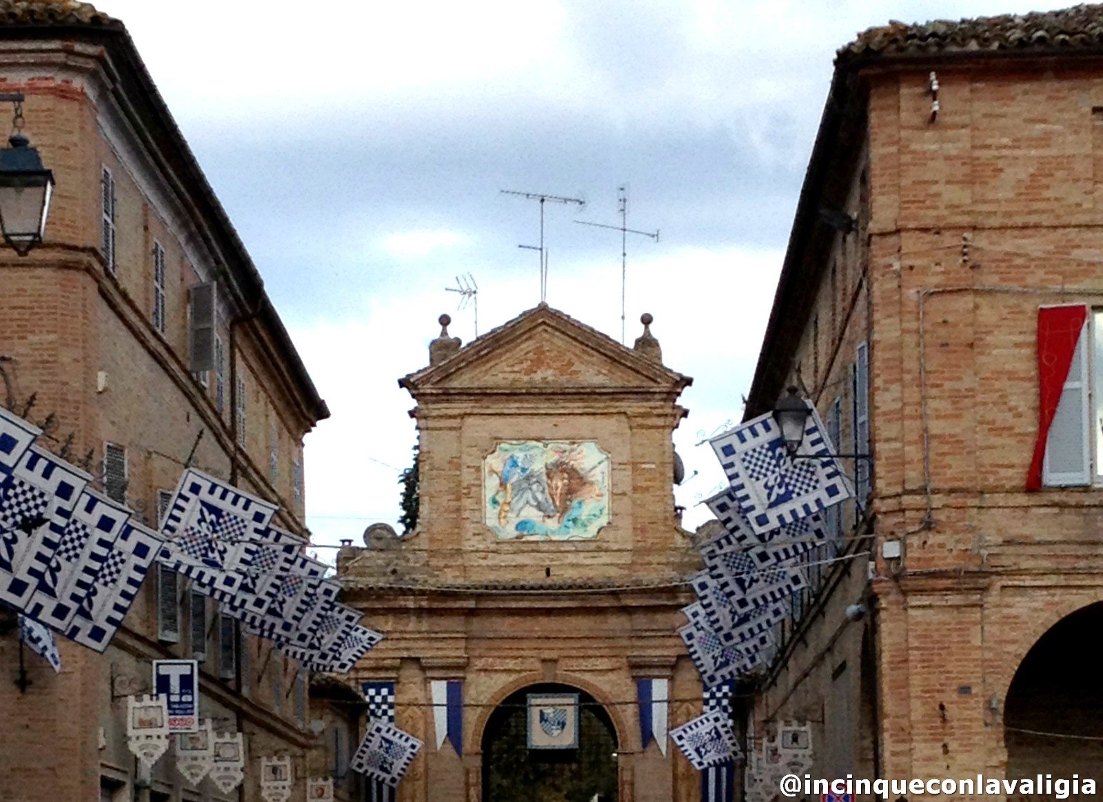 Il torneo cavalleresco di Servigliano Il torneo cavalleresco di Servigliano