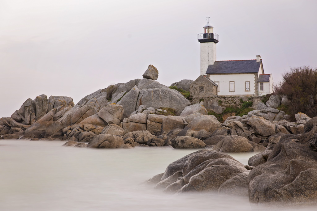 Faro Pontusval