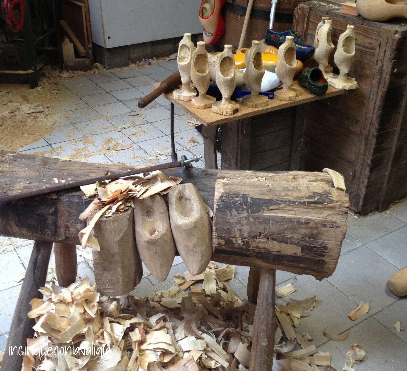 Zoccoli di legno in Olanda Laboratorio di zoccoli in Olanda
