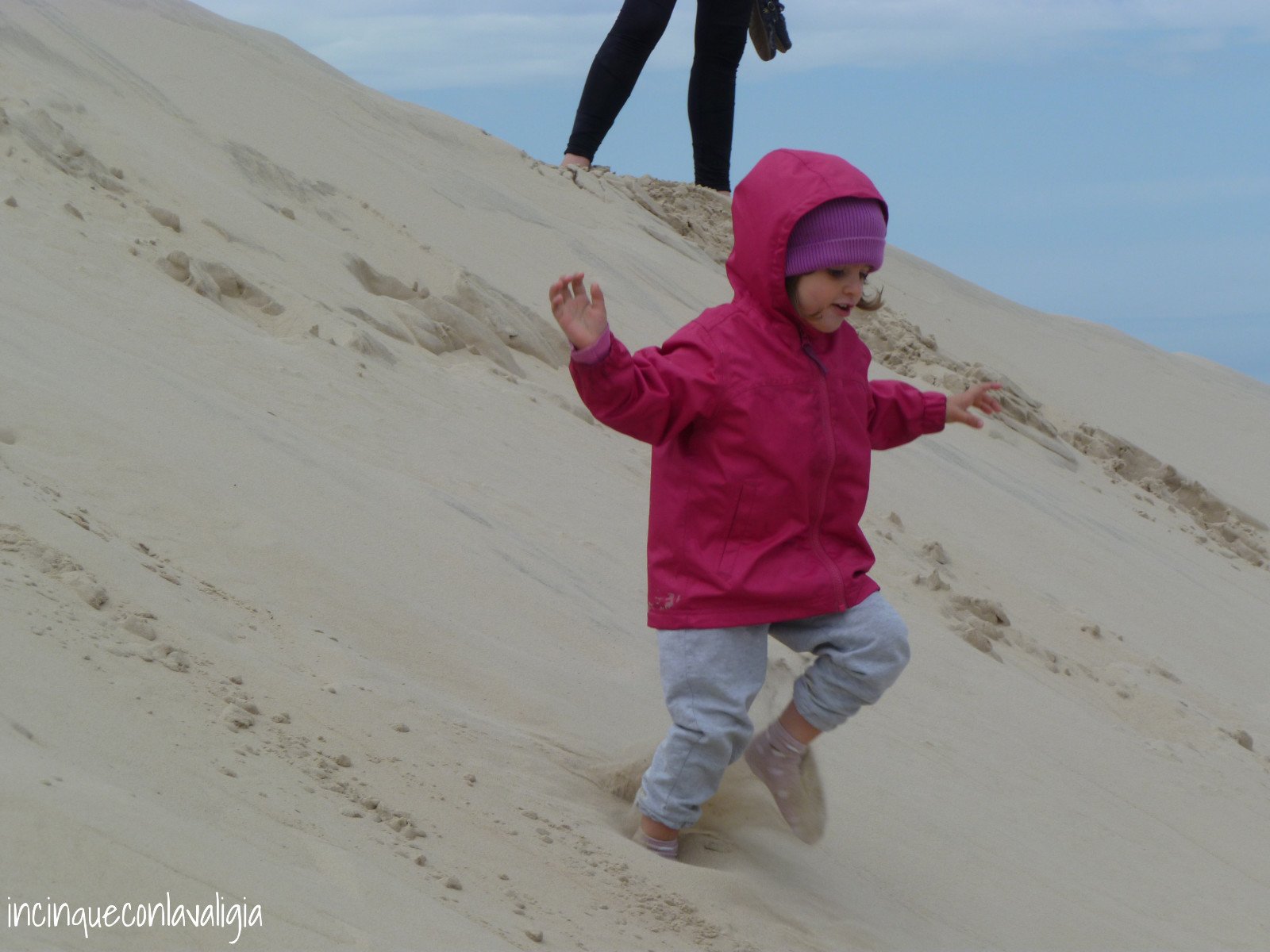 Correre nella sabbia in Danimarca Le dune di Råbjerg Mile