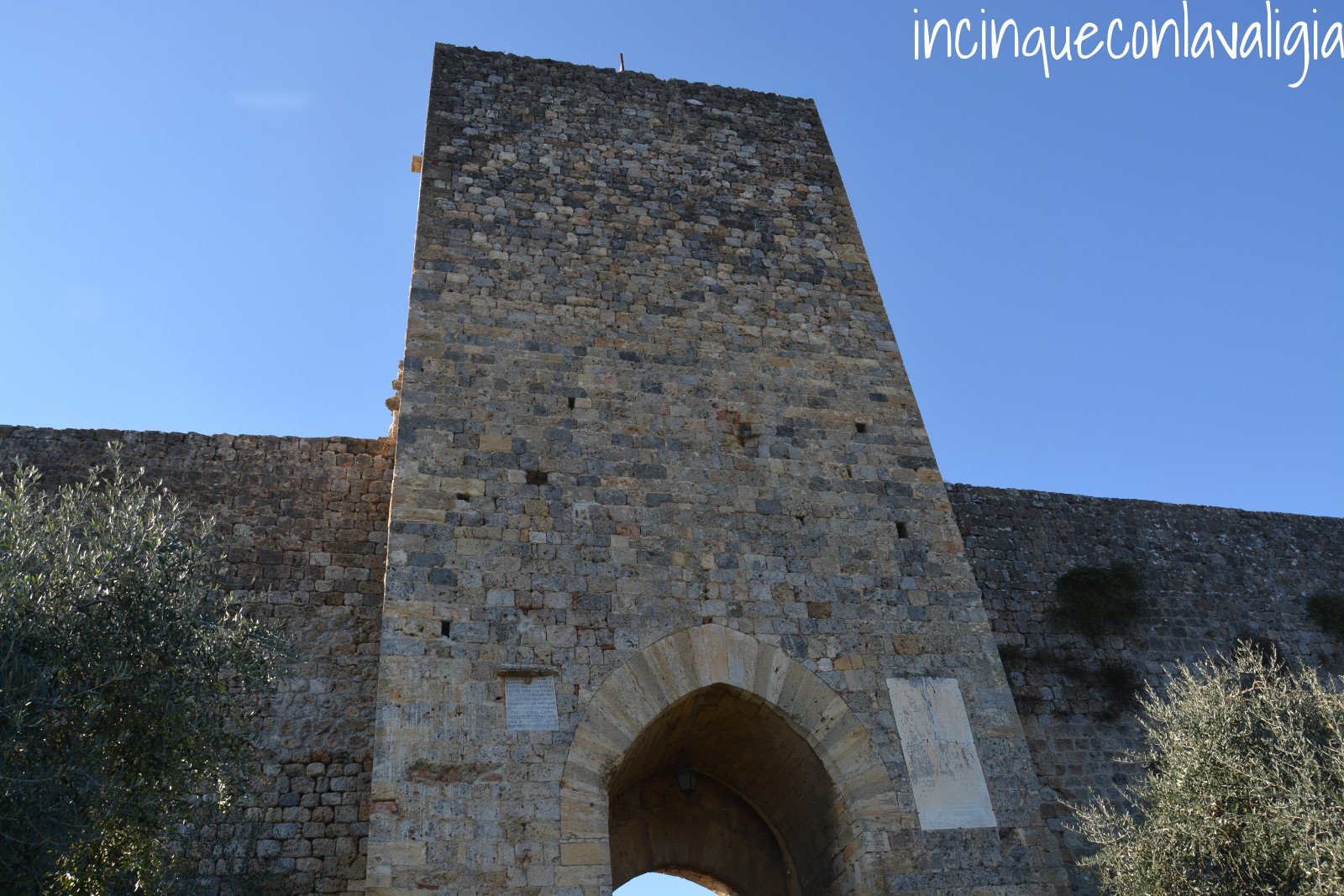 Monteriggioni ingresso Monteriggioni e il fascino medievale