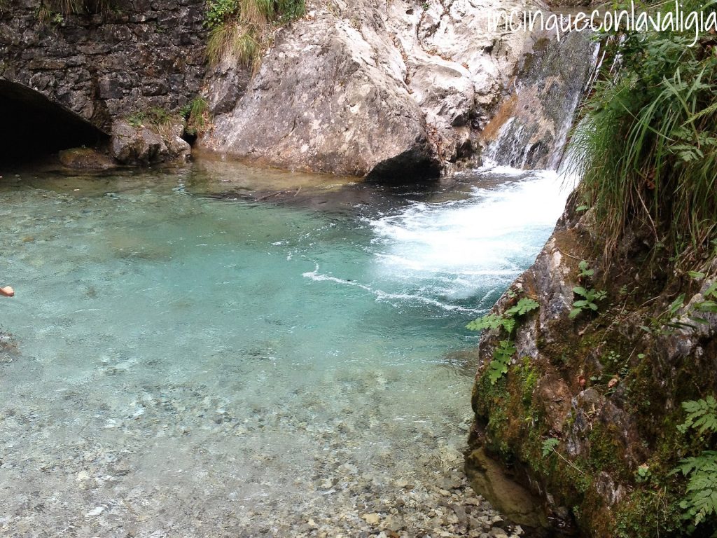 Val Vertova con bambini Val Vertova con bambini