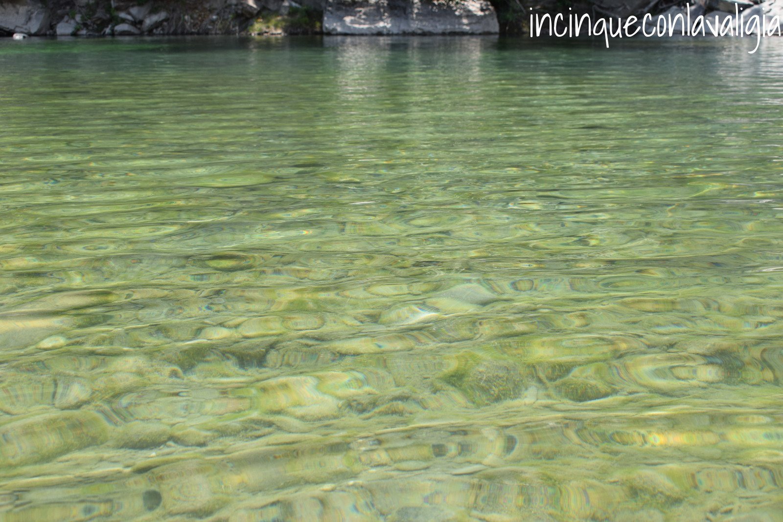 Le acque limpide del Trebbia I colori del fiume