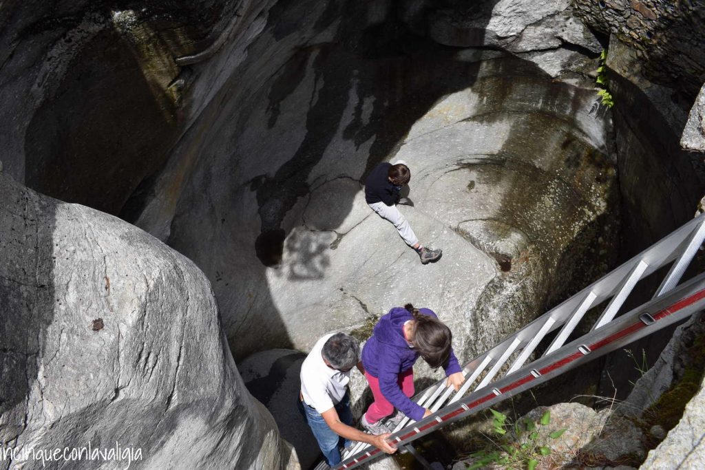 Parco delle marmitte giganti Trenino rosso del Bernina con bambini