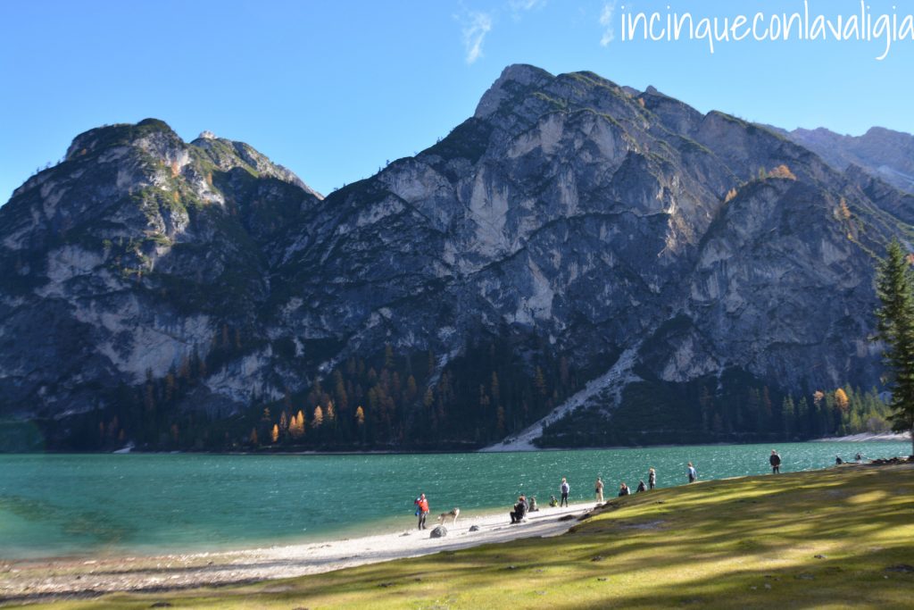 Il giro del Lago di Braies Alto Adige in autunno