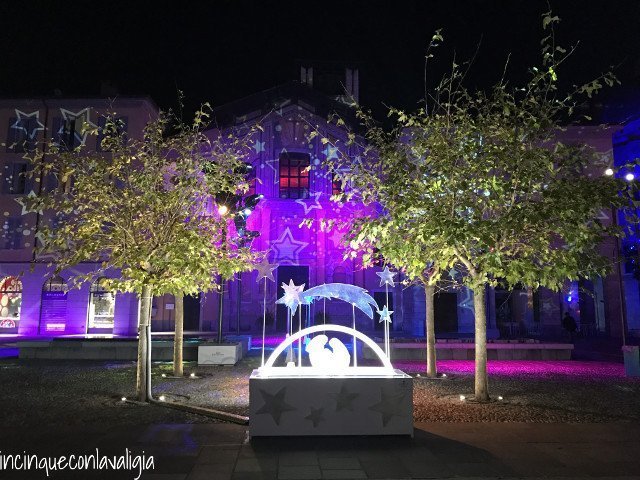Como illuminata per Natale Festival di luci a Como