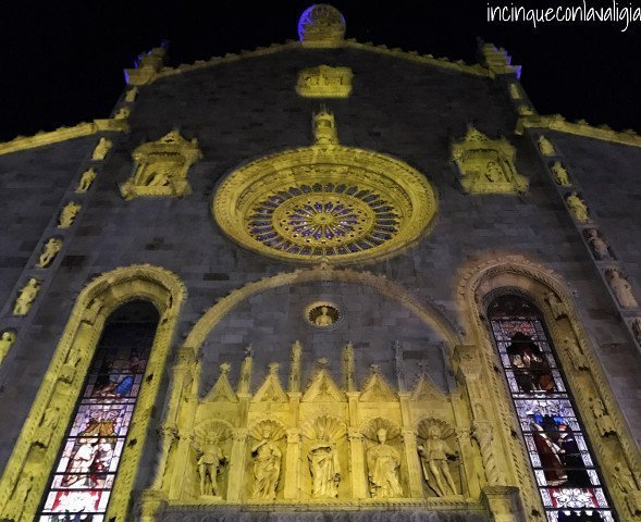 Piazza Duomo Como Festival di luci a Como