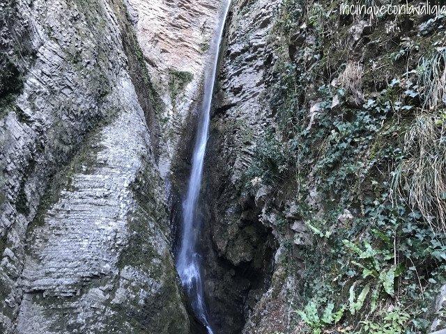 Cascata Grotte di Rescia Cascata Grotte di Rescia
