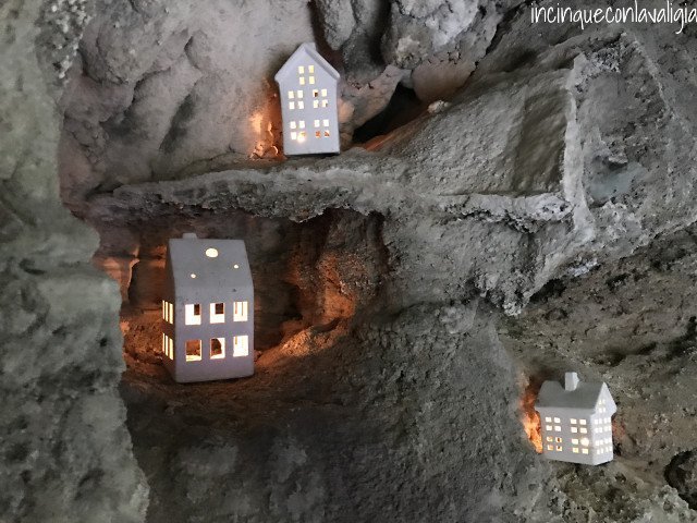 Grotte di Rescia allestimento natalizio Natale in grotta
