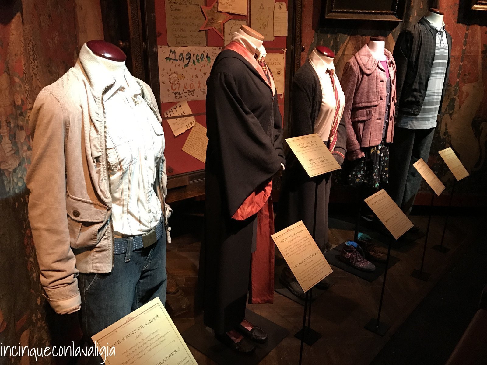 I vestiti originali degli attori di Harry Potter Mostra di Harry Potter a Milano