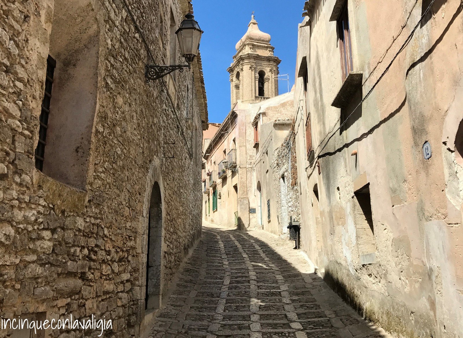 Erice: un borgo meraviglioso Erice, perla della Sicilia nord-occidentale