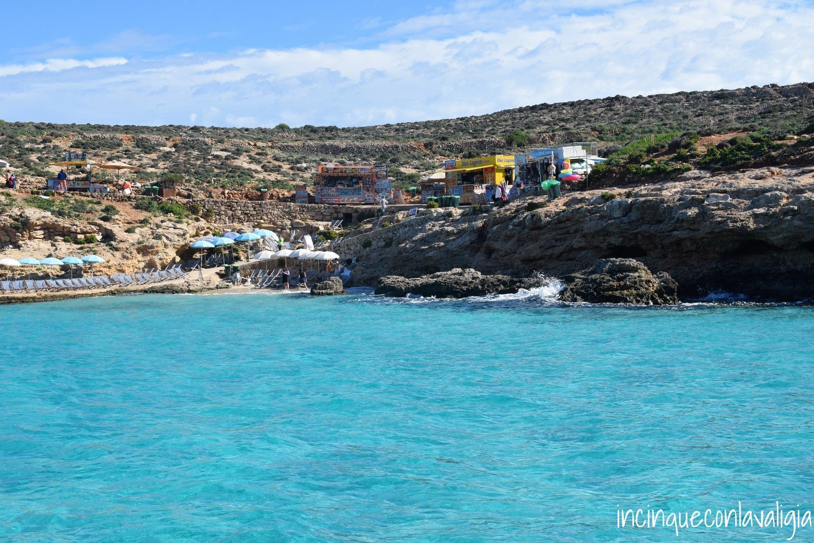 Chioschi dove mangiare alla Blue Lagoon a Comino Chioschi dove mangiare alla Blue Lagoon a Comino