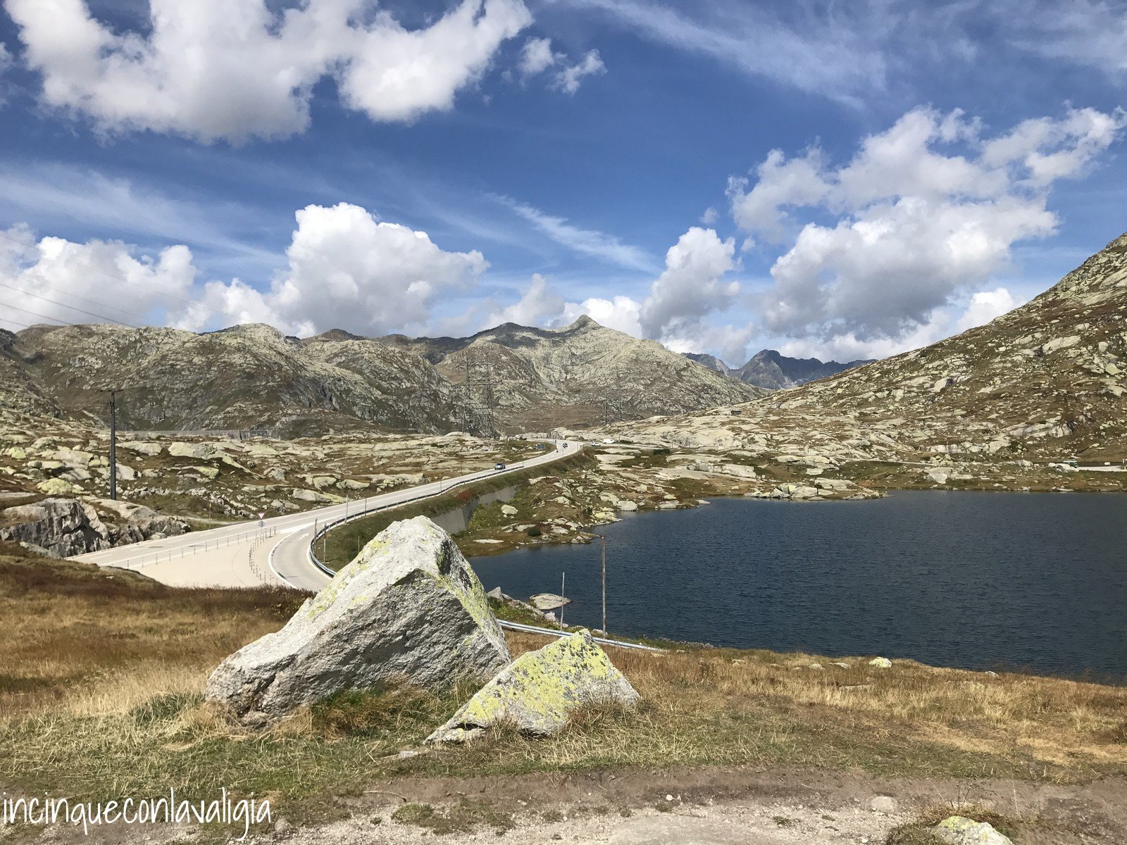 Giro dei passi in Svizzera - La strada al Passo del San Gottardo Giro dei Passi in Svizzera - strada San Gottardo