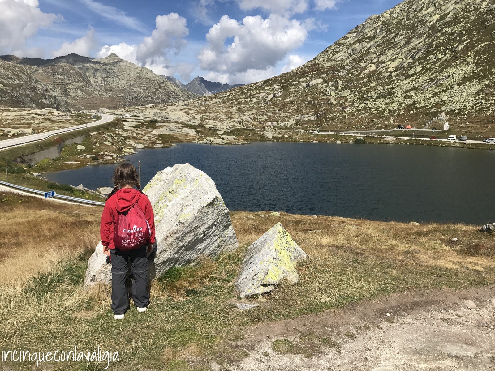 Giro dei Passi in Svizzera - Laghetto al Passo del San Gottardo Giro dei Passi in Svizzera - il San Gottardo