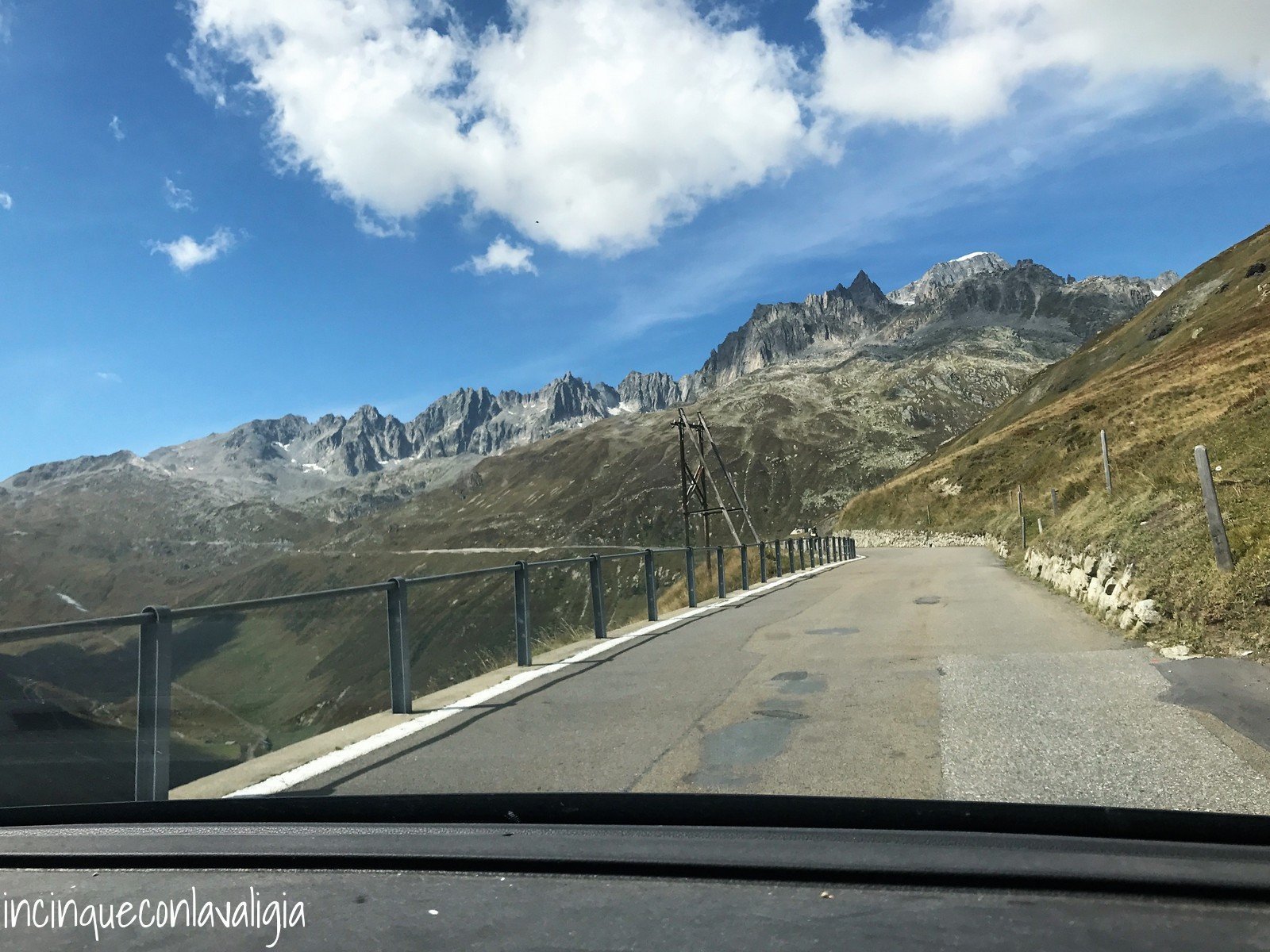 Giro dei passi in Svizzera in auto Il giro dei passi in Svizzera in auto