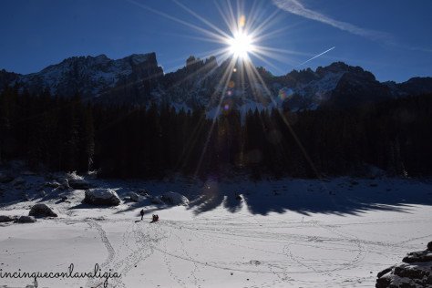 Magia del Lago di Carezza in inverno Magia del Lago di Carezza in inverno