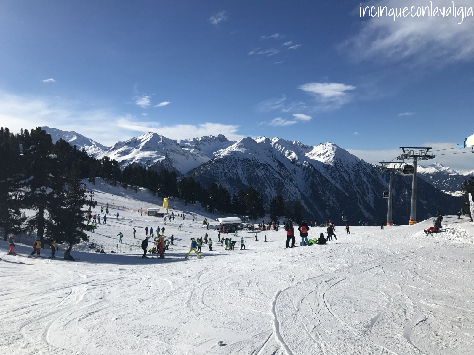 Sciare nel Tirolo orientale in Austria con bambini Neve Ötztal