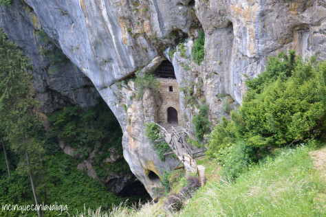 Castello di Predjama