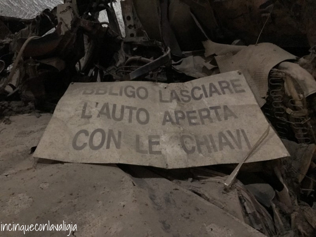 Cartelli Galleria Borbonica Napoli Galleria Borbonica cartelli auto