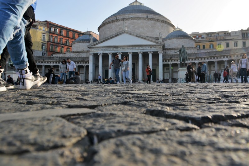 Piazza del Plebiscito a Napoli