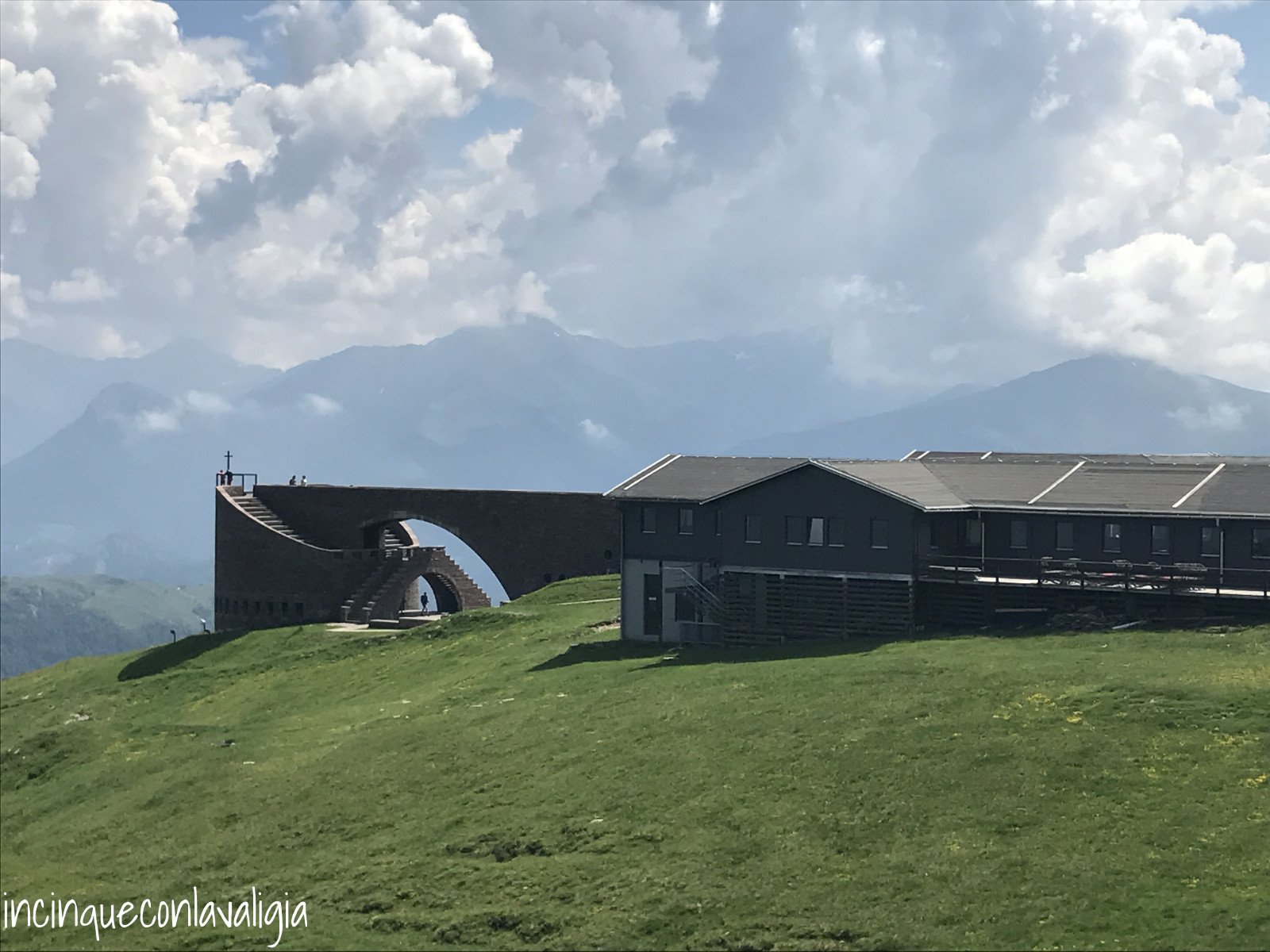 Chiesa di Botta sul Monte Tamaro Monte Tamaro chiesa panorama