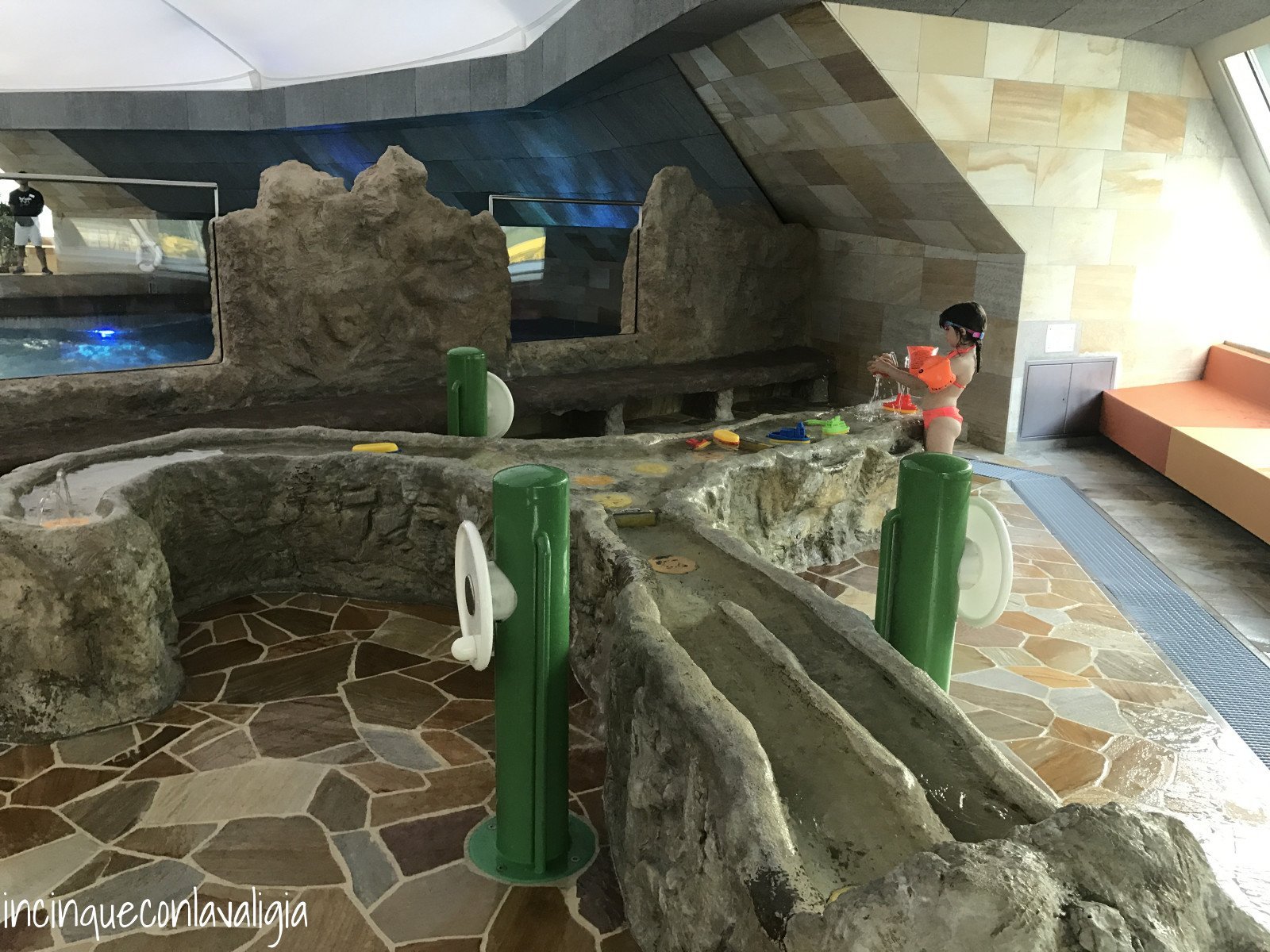 Zona gioco bambini Tamaro piscine e centro benessere