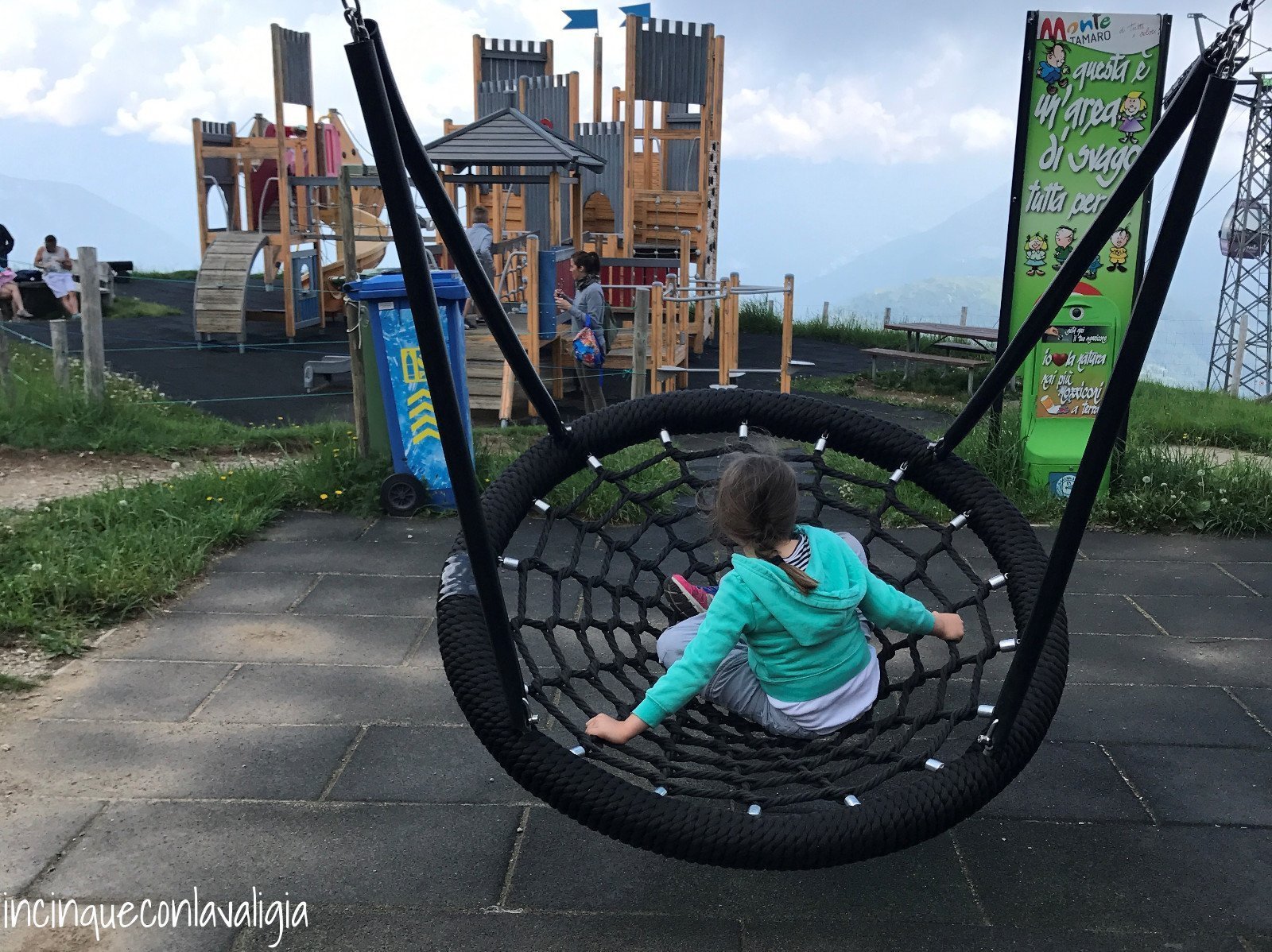 Parco giochi Monte Tamaro Parco giochi in quota Alpe Foppa