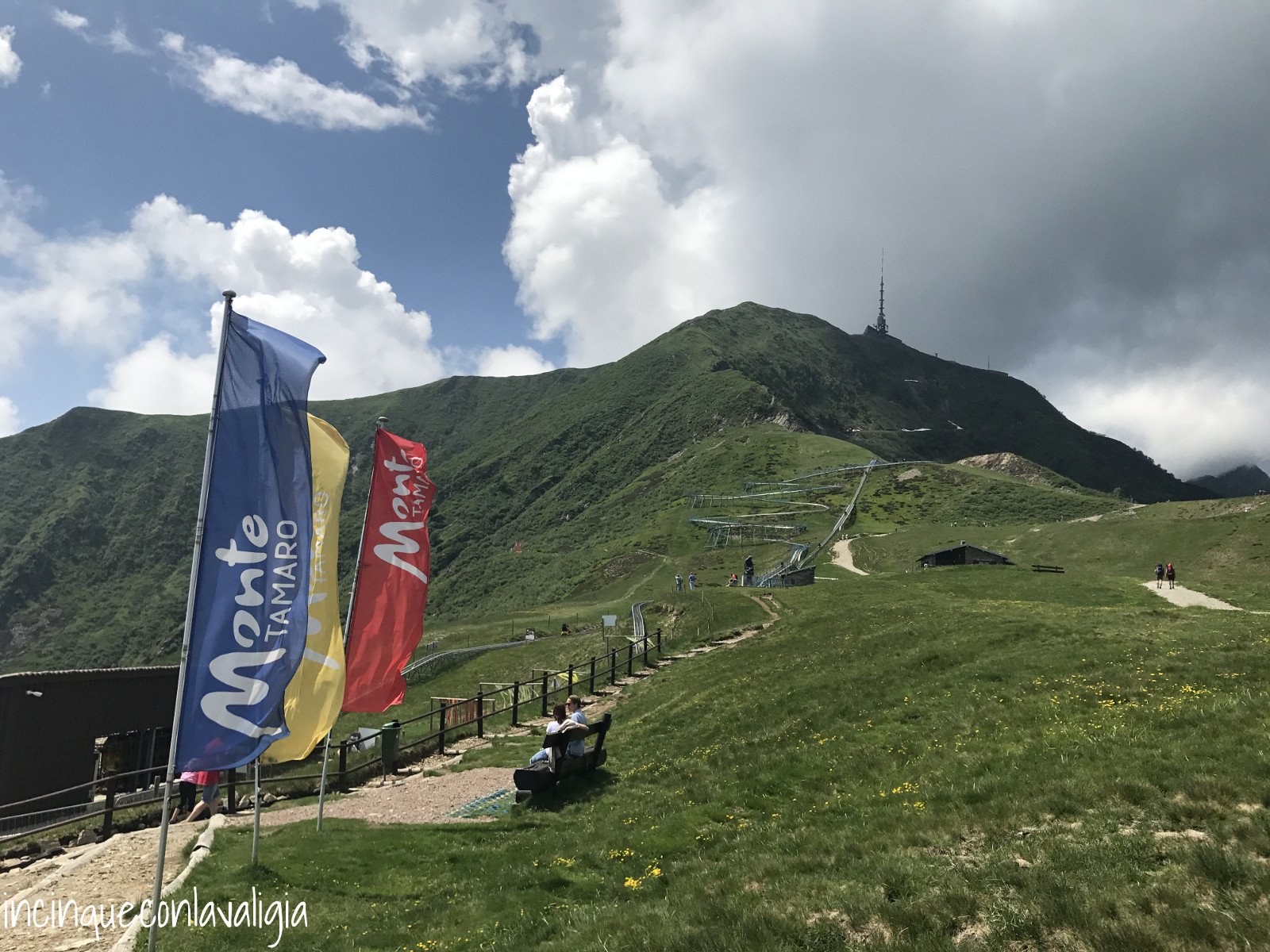 Monte Tamaro cima Panorama sull'Alpe Foppa