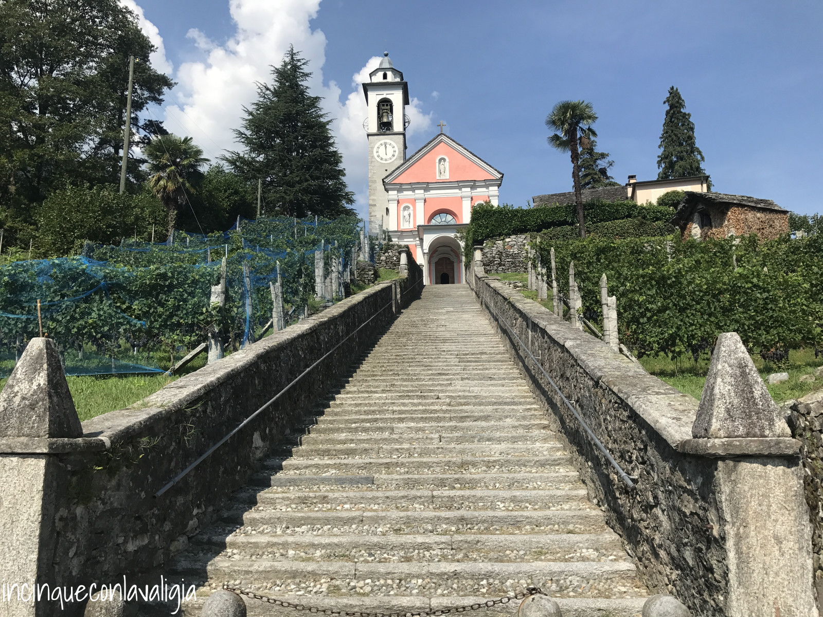Chiesa di San Maurizio - Cascata del salto Chiesa di San Maurizio Cascata del salto