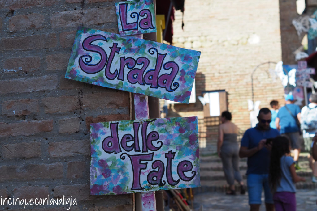 La strada delle fate a Gradara La strada delle fate