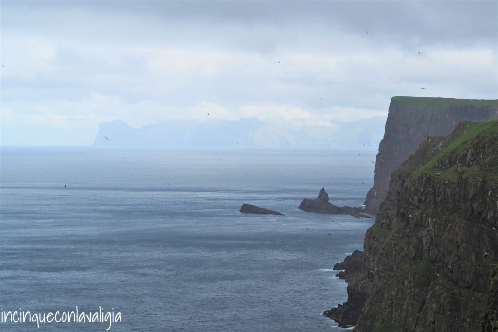 Faraglioni a Mykines