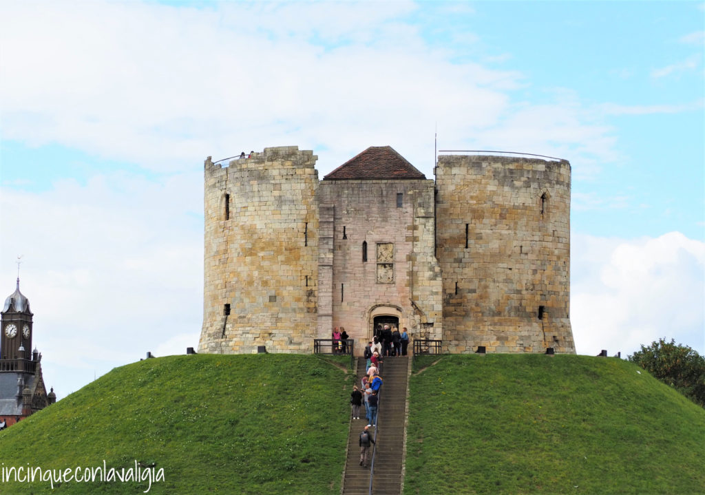 Clifford Tower a York La Clifford Tower a York