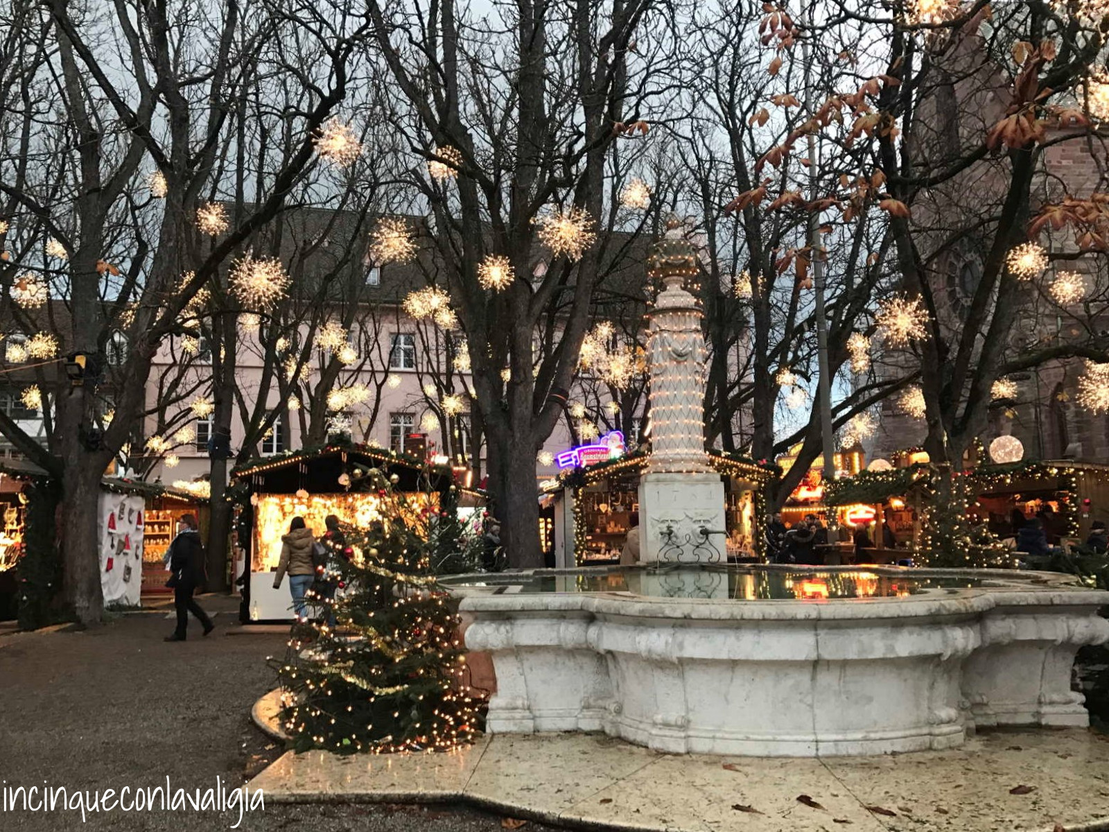 Magico Natale a Basilea Magica atmosfera a Basilea