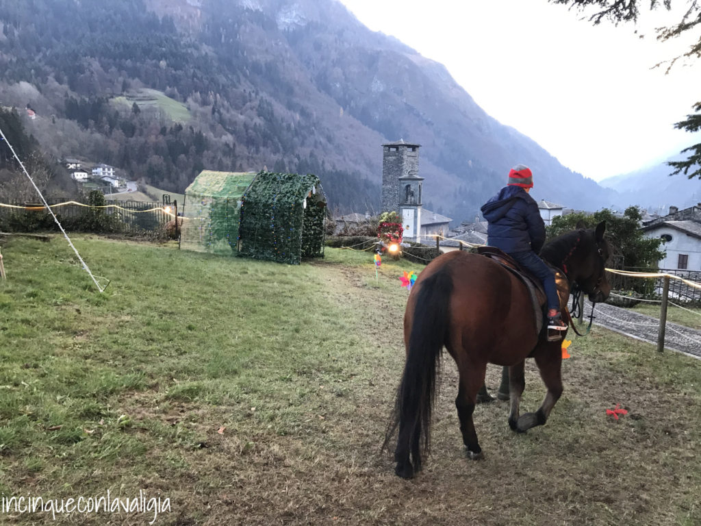 Giro sul pony a Gromo