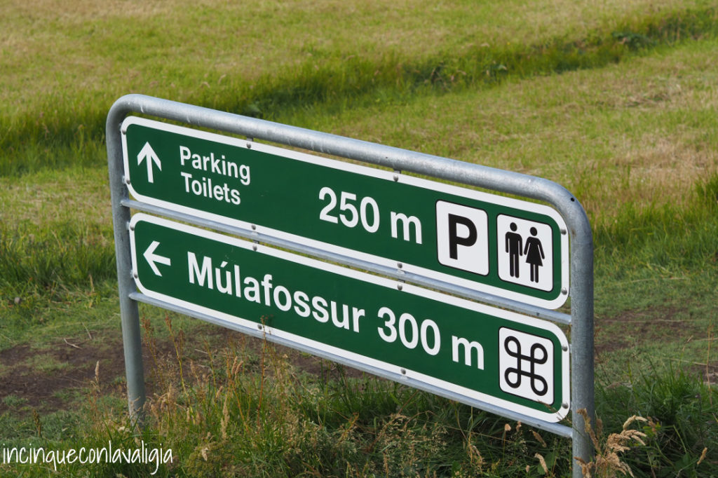 Cartello di Mulafossur Cascata Mulafossur