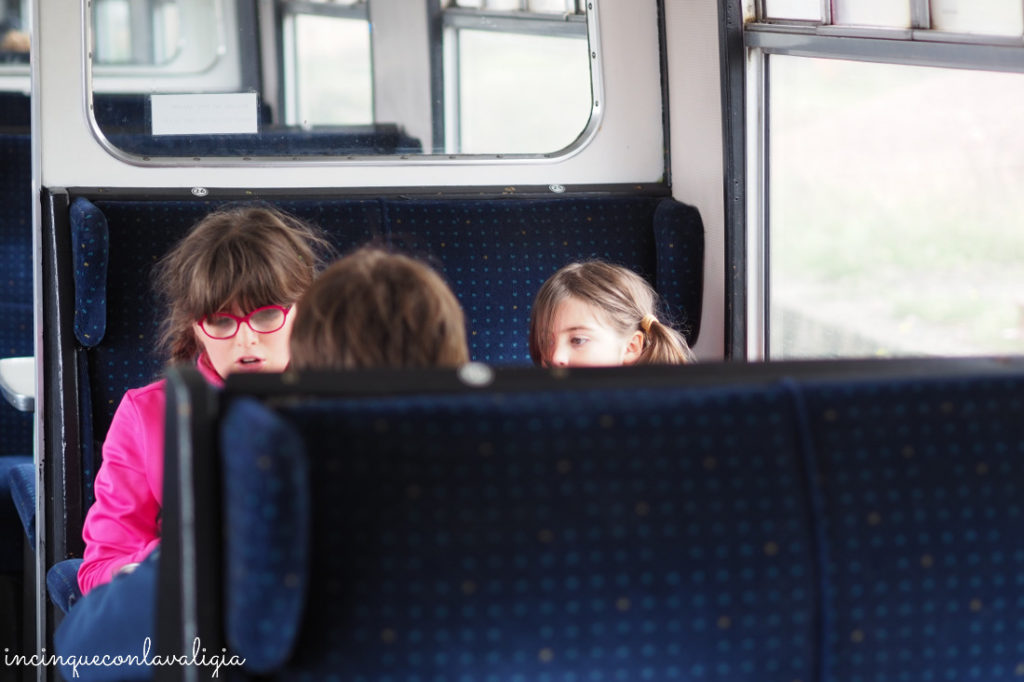 Carrozza treno seconda classe Viaggio in seconda classe su The Jacobite