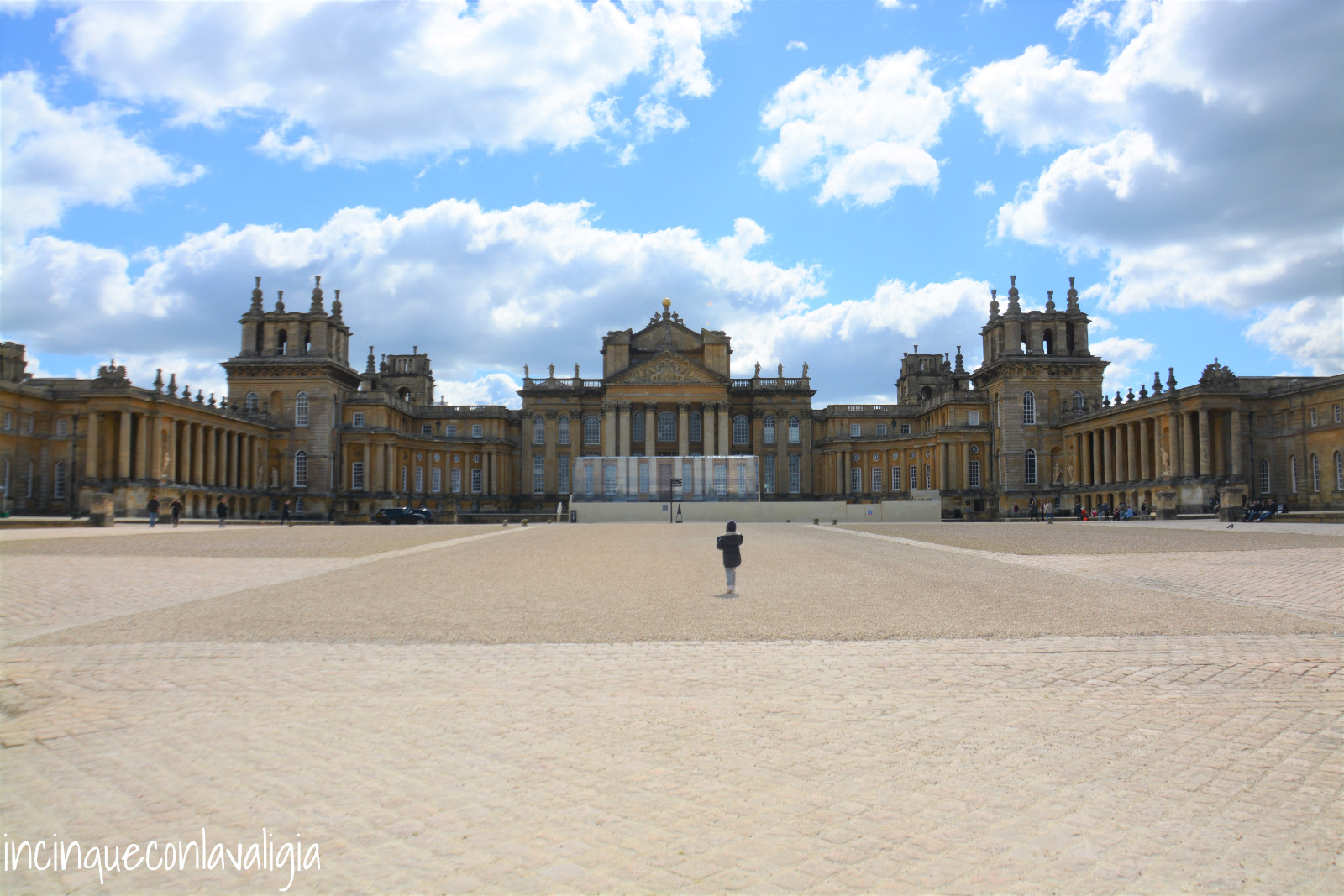 Colpo d'occhio sulla maestosità del palazzo L'imponenza del palazzo di Blenheim