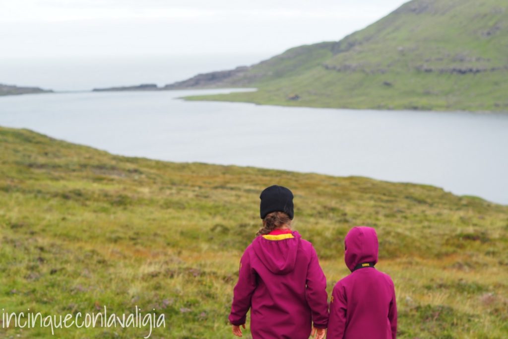 Il sentiero del Lago Leitisvatn con bambini Sentiero lago Leitisvatn con bambini