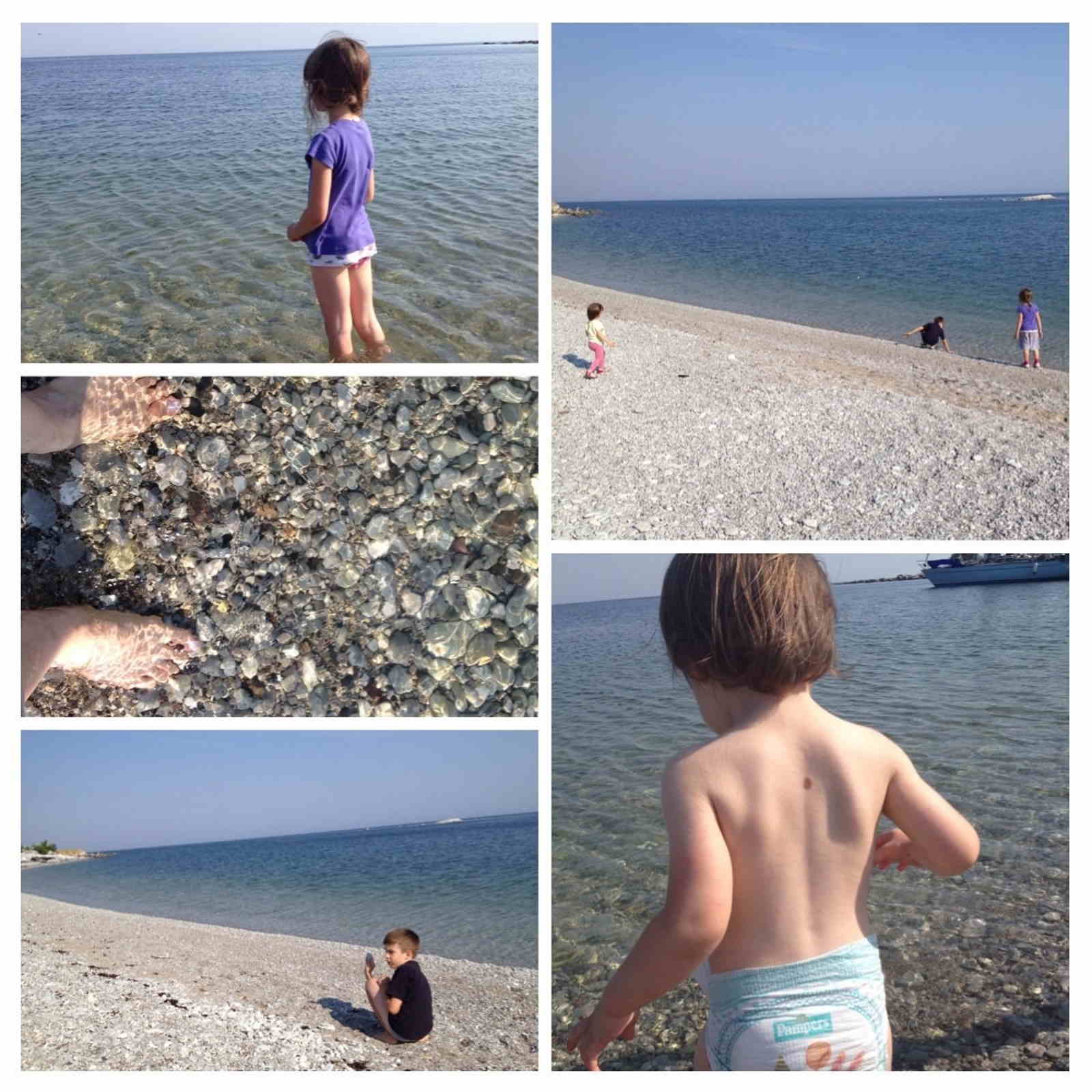 Dormire in un faro in Svezia Svezia con bambini bagno nel Mar Baltico in estate