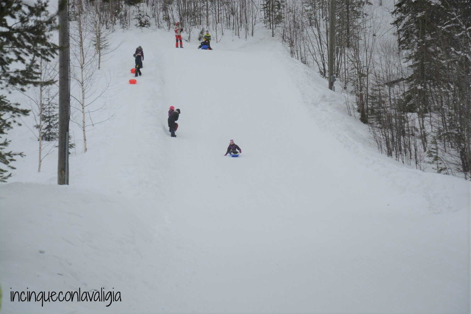 Comprensorio sciistico di Salla in Lapponia finlandese Salla comprensorio Finlandia con bambini in inverno