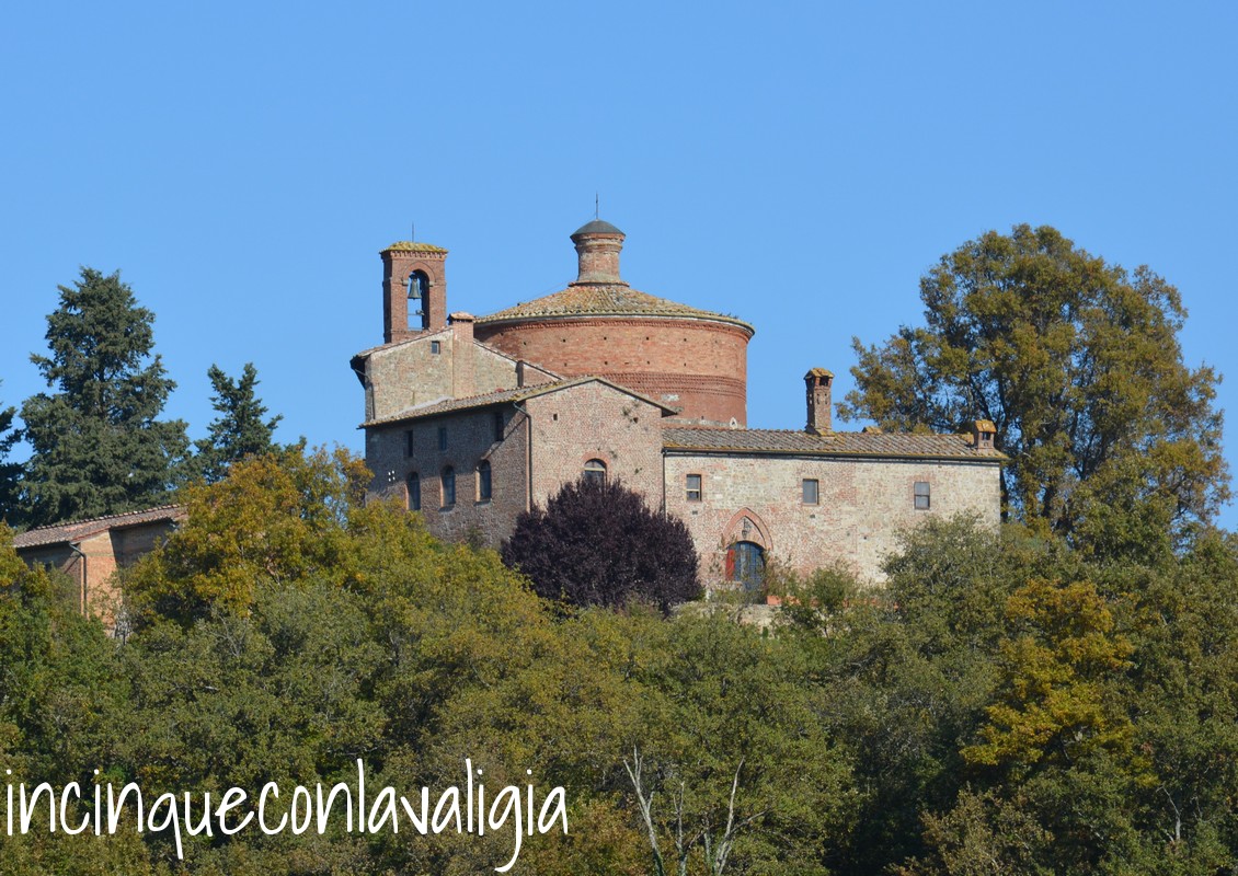 Eremo di Monte Siepi Toscana Chiesa Spada nella roccia