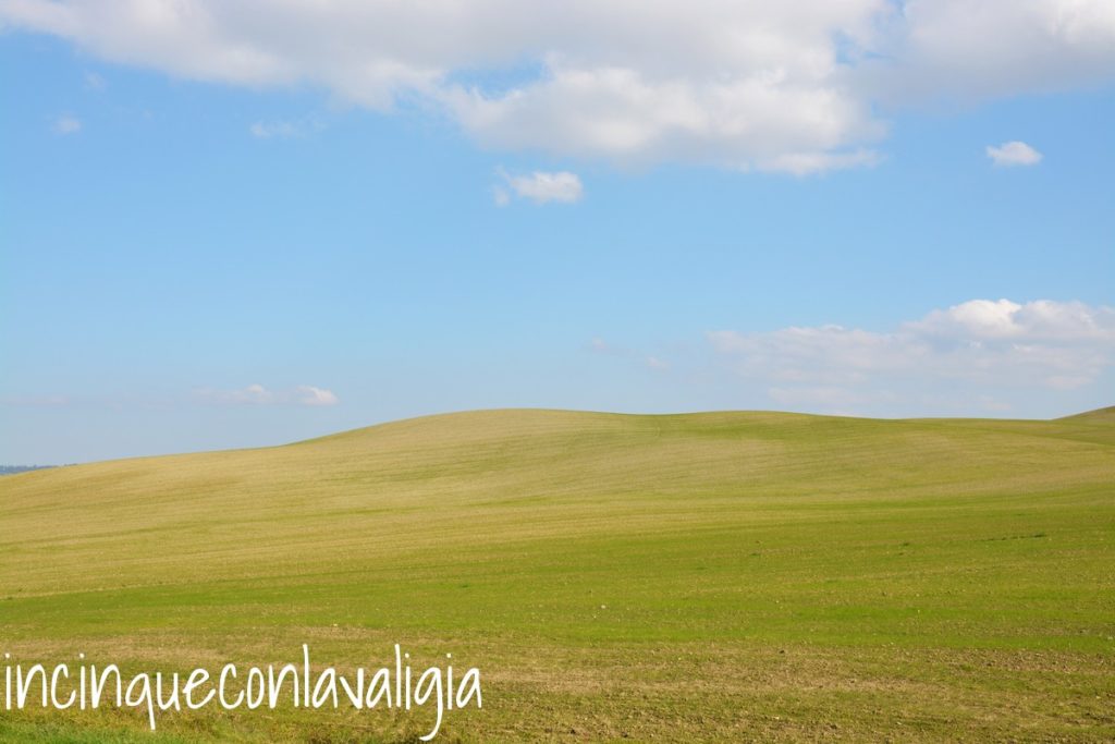 La meraviglia dei contorni delle colline