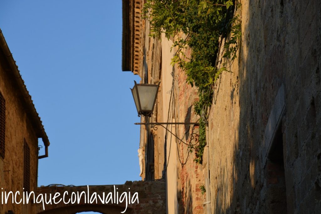 Dettagli che adoro nei borghi medievali