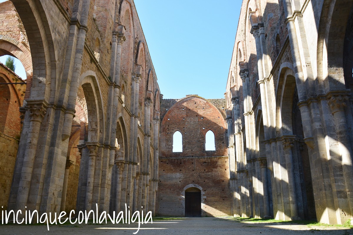 Navata centrale San Galgano Abbazia di San Galgano in Toscana