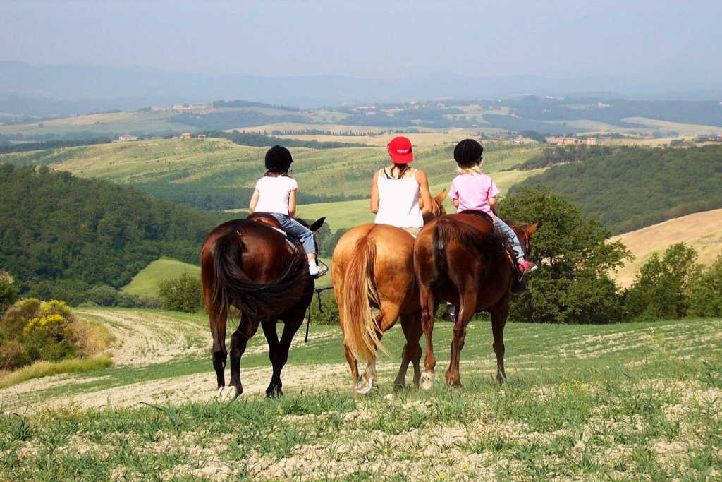 Bambini a cavallo