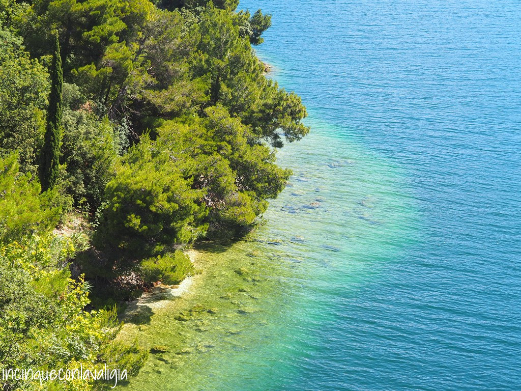 Lago di Garda Limone sul Garda Vista spettacolare dalla ciclabile